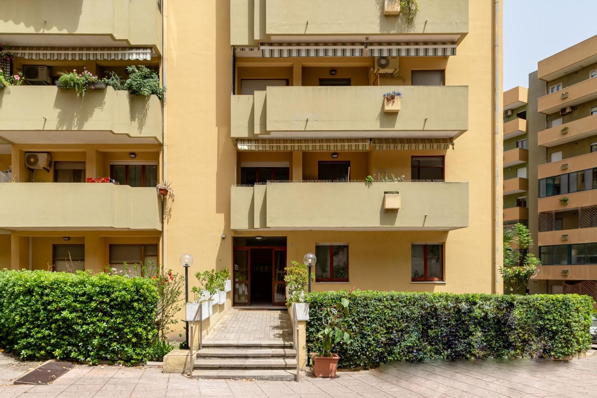 Kalbia Apartment Or Rooms Renovated, Functional, Intimate And More Cagliari Exteriér fotografie