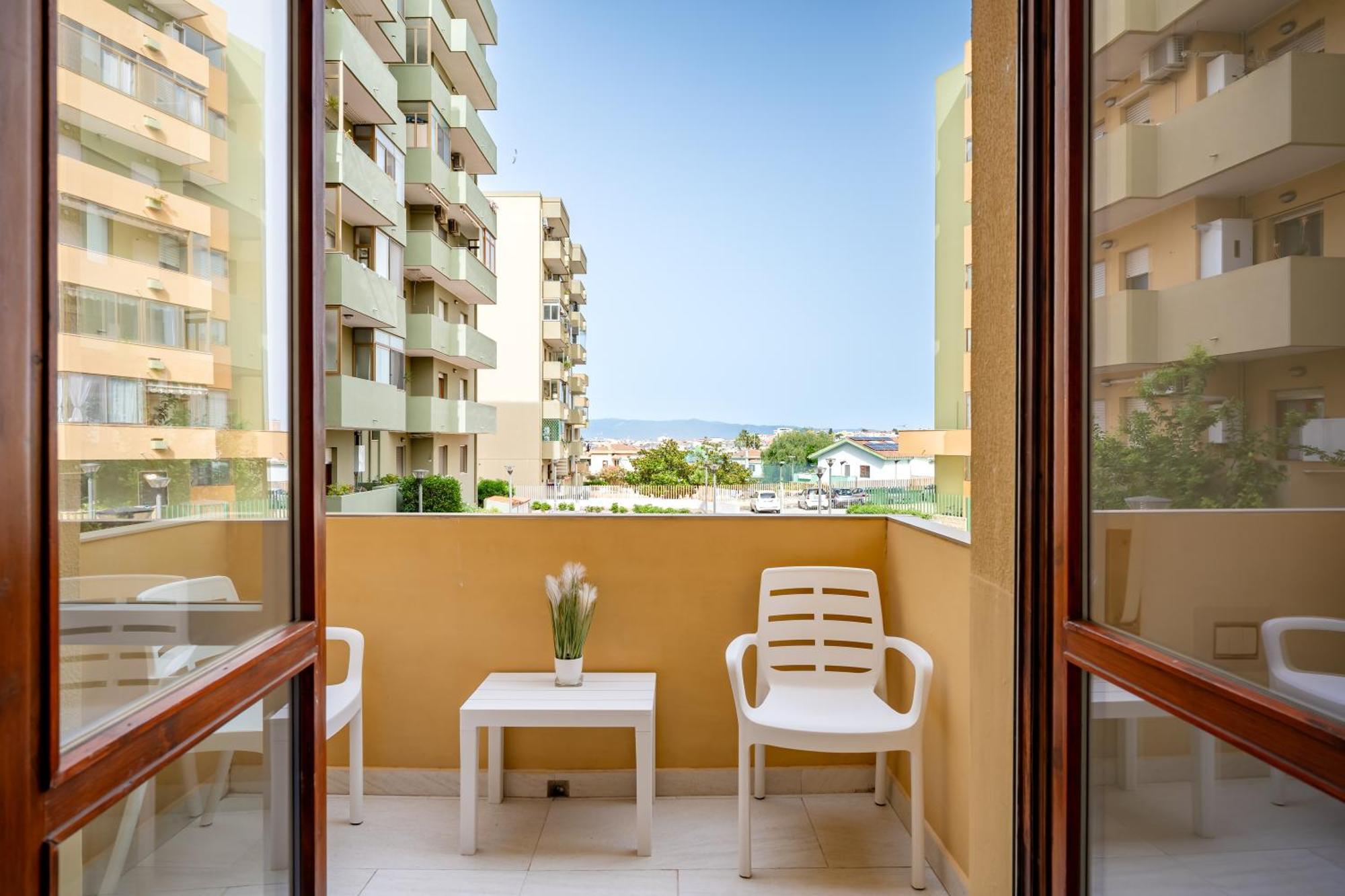 Kalbia Apartment Or Rooms Renovated, Functional, Intimate And More Cagliari Exteriér fotografie